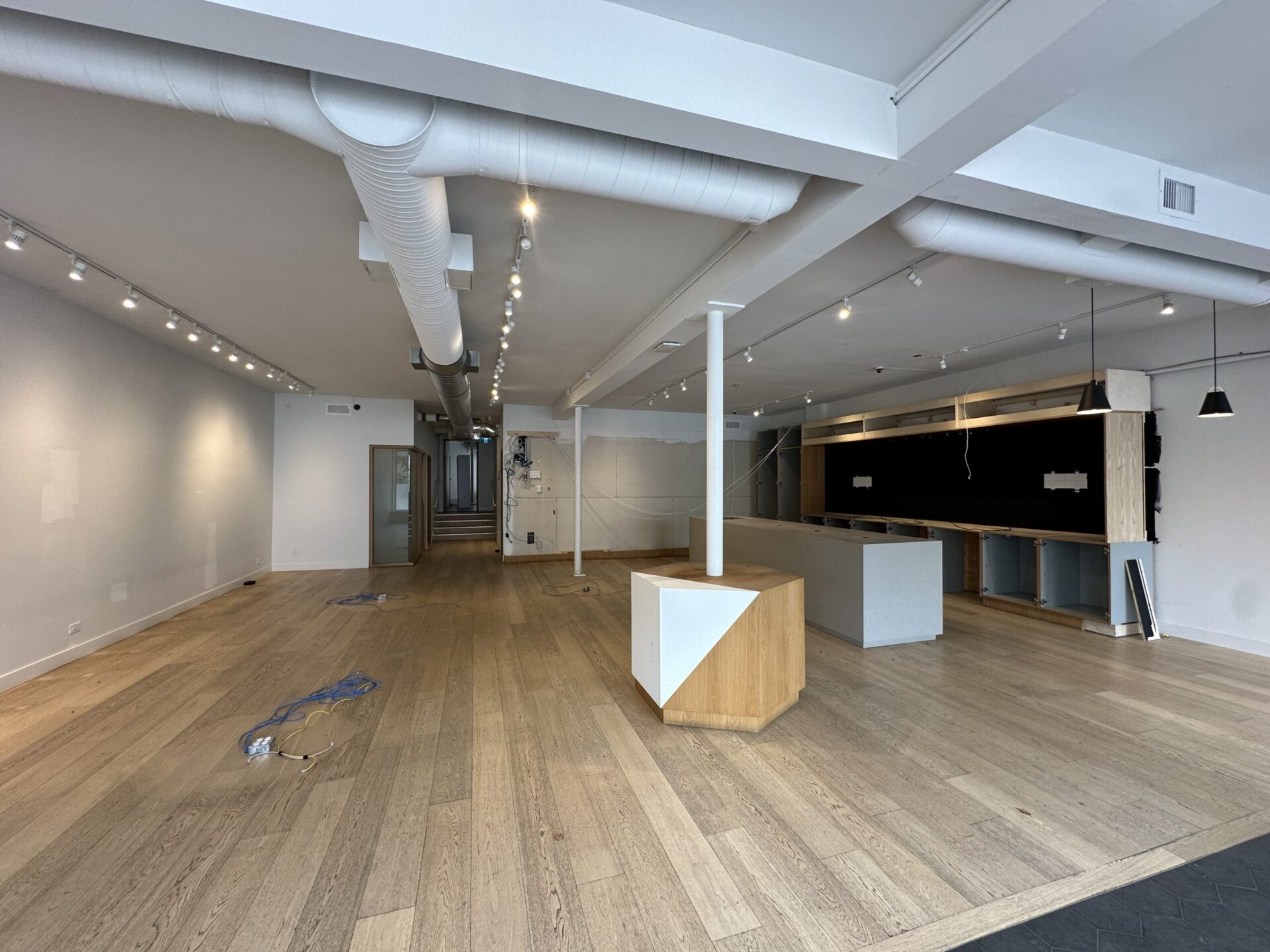 Commercial space for lease on Kingsway, Vancouver, BC