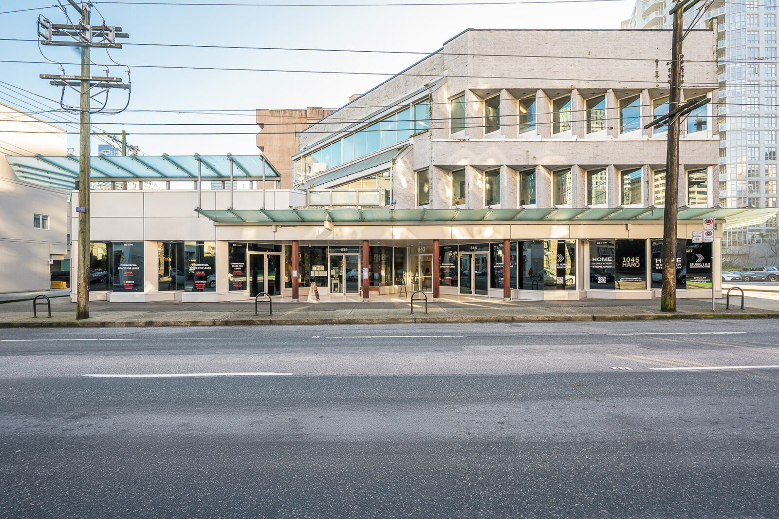 Fully leased retail units at 830-850 Thurlow Street